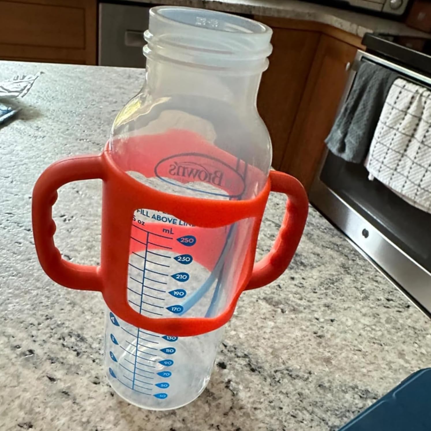 XIFEILOL smooth-transition design eases baby to use familiar bottles.
