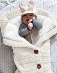 XMWEALTHY infant swaddle with wooden button closure for secure wrap