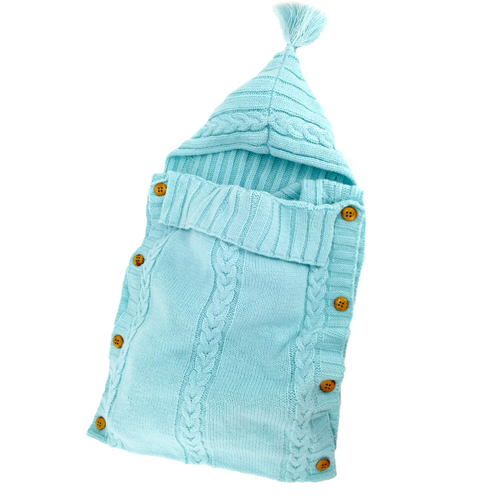 xmwealthy crib-setting wrap demonstrates easy, versatile newborn care in sky blue.