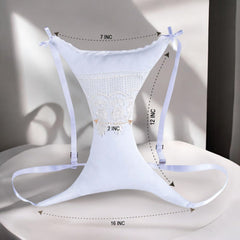 XORIA side-sleeper comfort demonstrates chest support for a restful night.