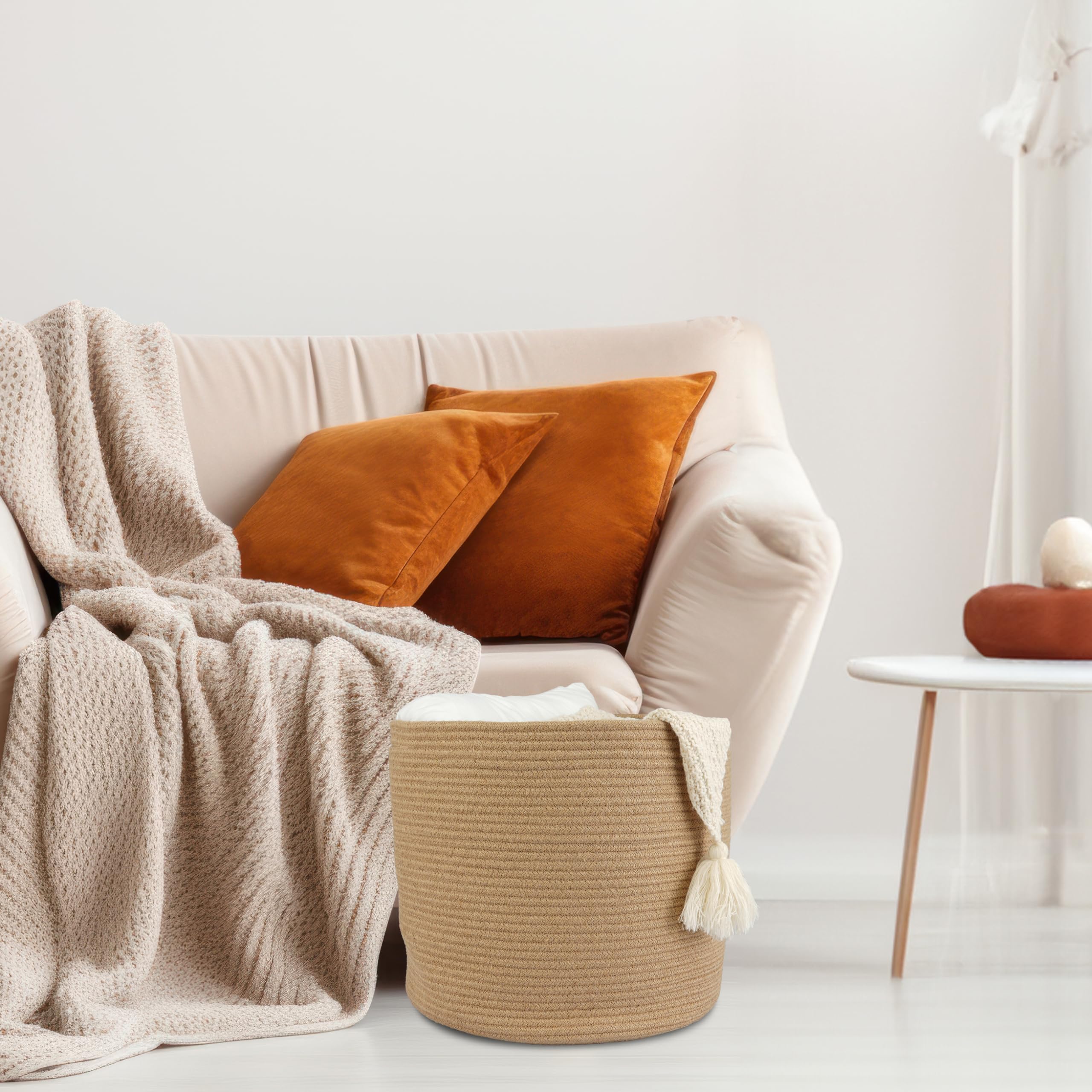 XUANGUO machine-washable basket for easy cleaning and upkeep.
