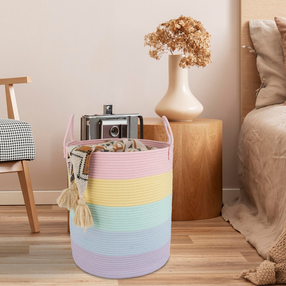 XUANGUO rope basket blends with bedroom or dorm decor for tidy spaces.