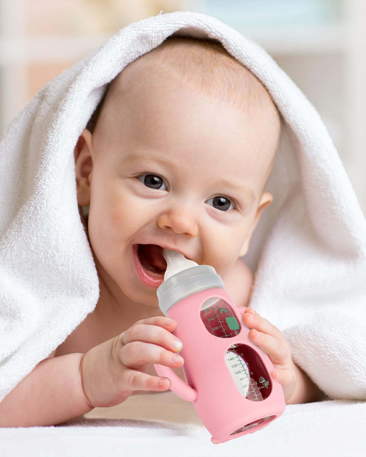 XUNICUTE soft-grip sleeve promotes comfortable feeding for baby