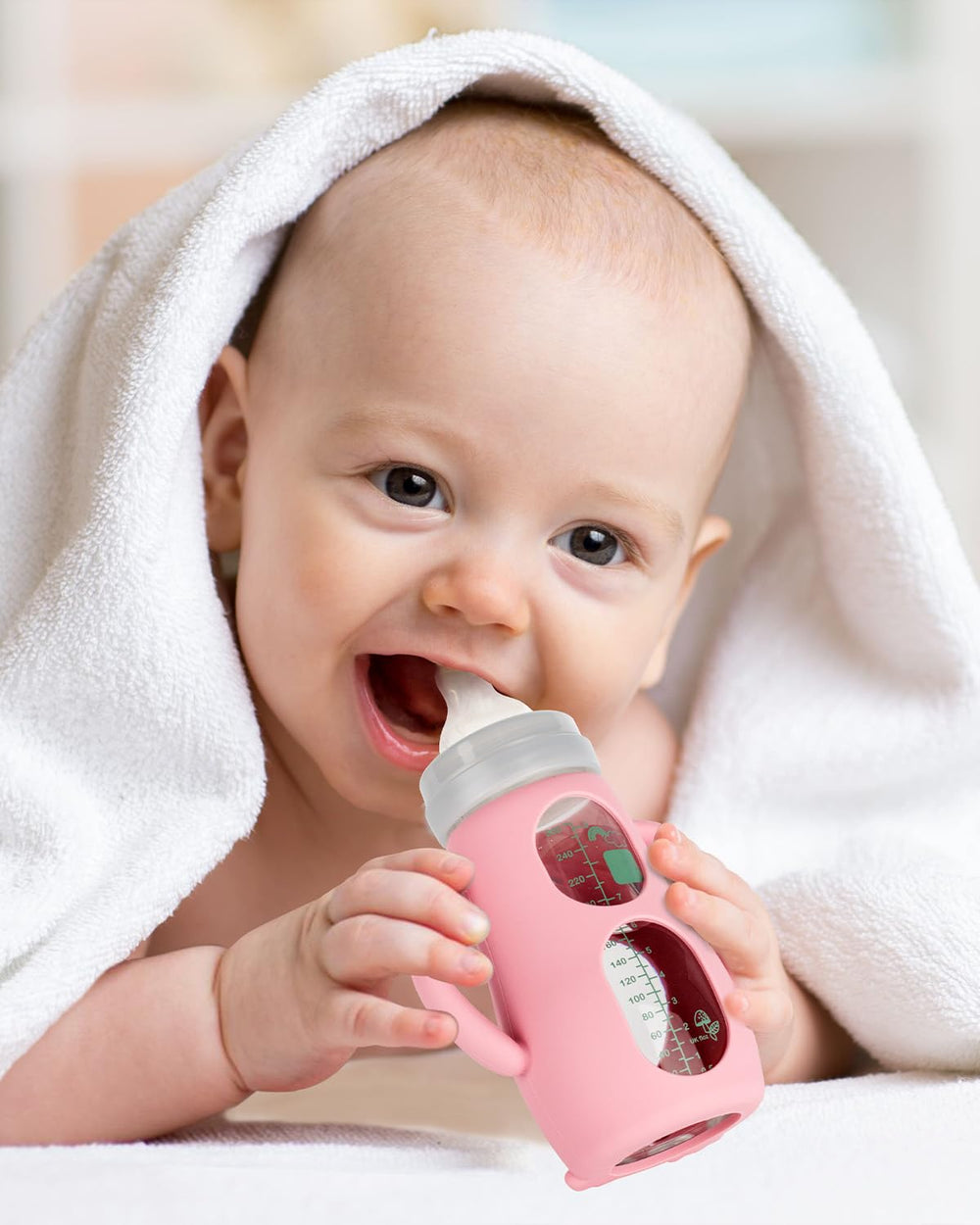 XUNICUTE soft-grip sleeve promotes comfortable feeding for baby