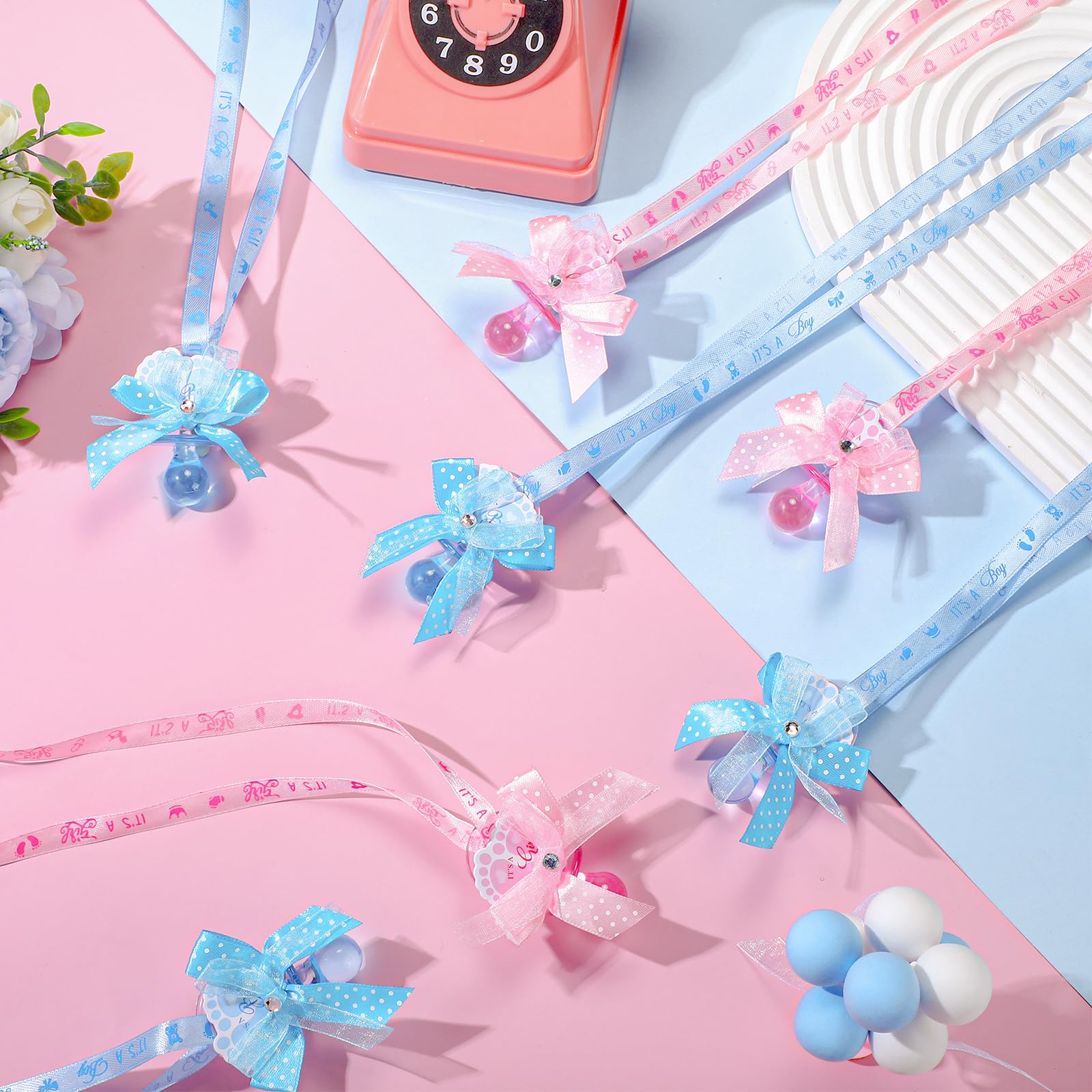 XunYee ready-to-use pacifier necklaces in preassembled packaging