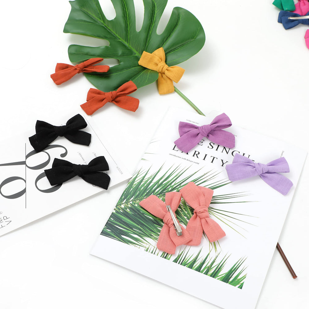 Xuxisowo alligator clip bows showing left-right flexibility for versatile styling