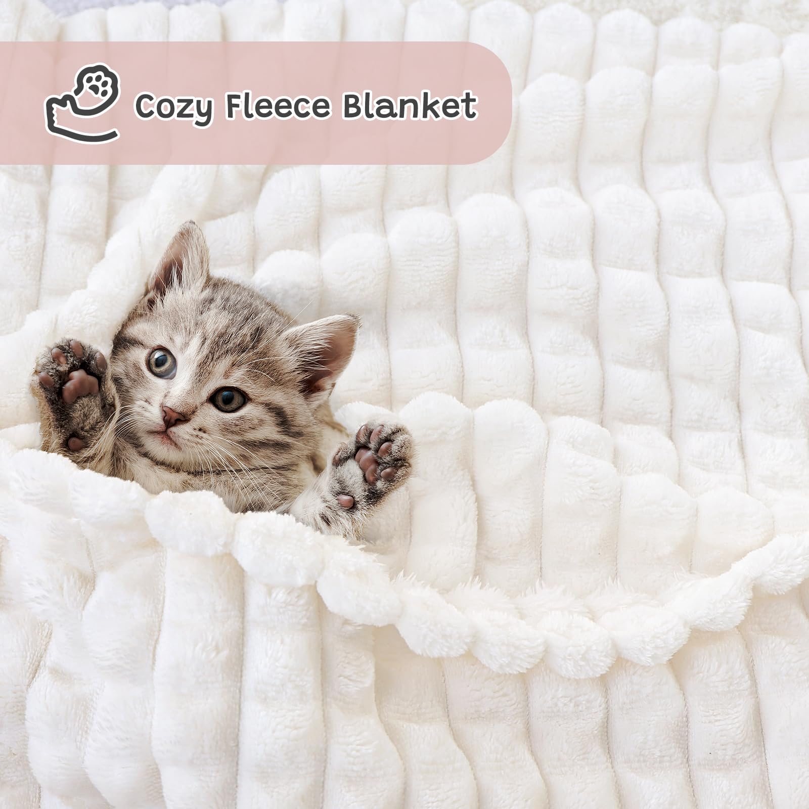 Yameishy 3D jacquard blanket grid pattern ideal for travel and on-the-go warmth.