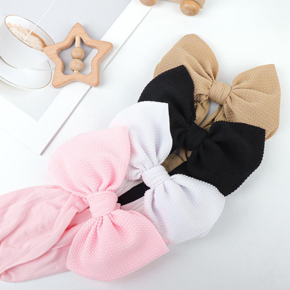 YanJie baby photography headbands highlight cheerful moments in shoots