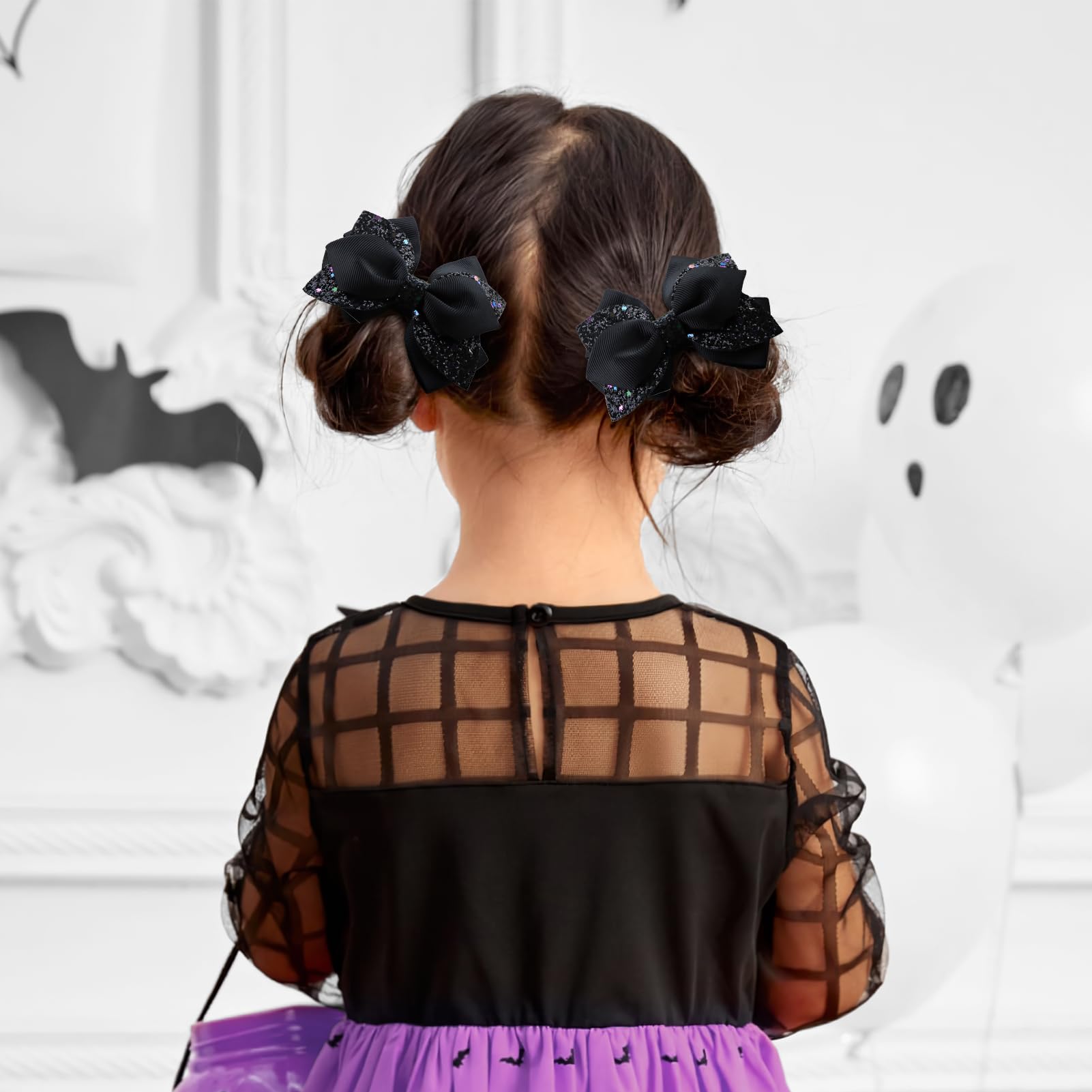 YanJie alligator clip provides secure hold for various hair types.