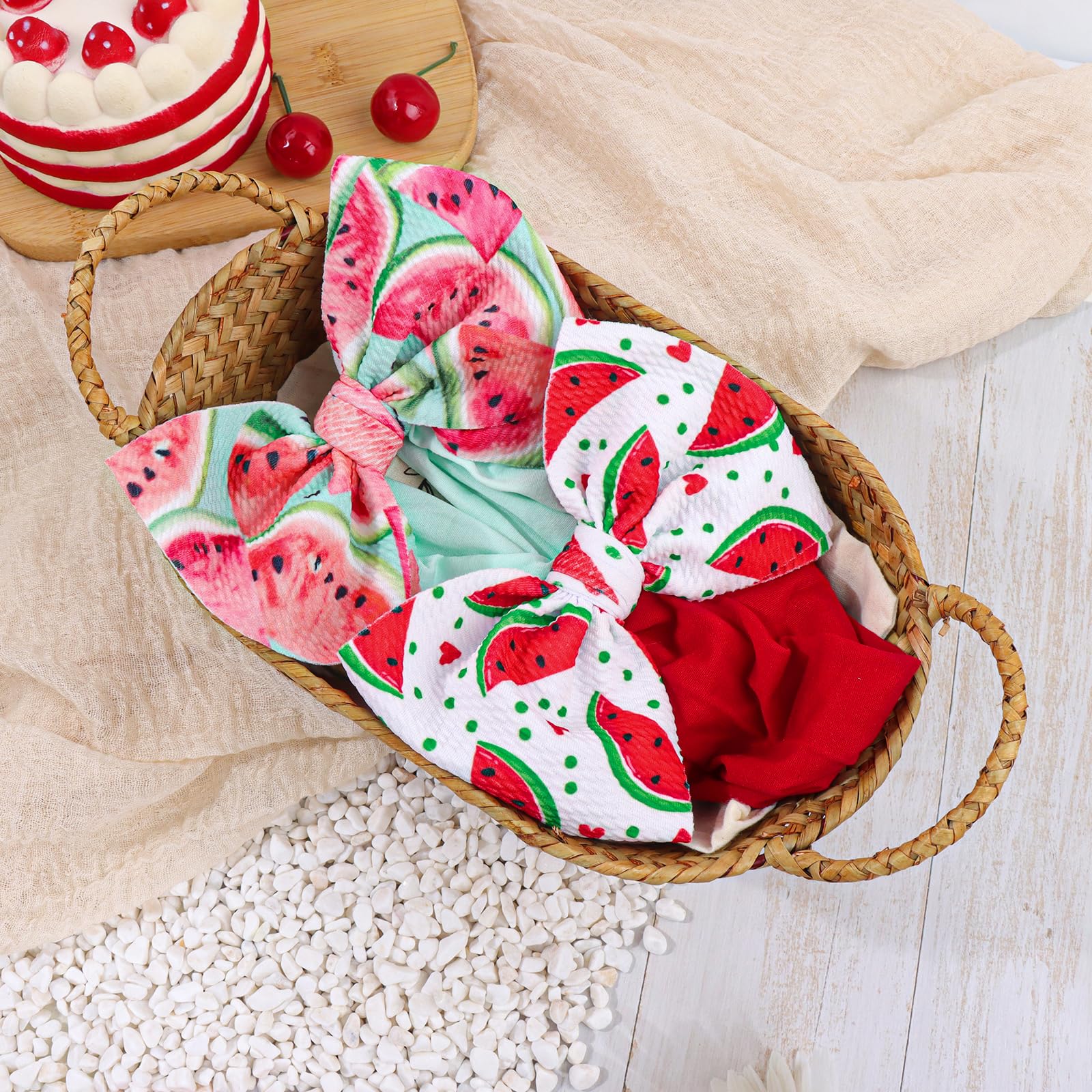 YanJie baby headband suitable for family photography sessions and keepsakes.