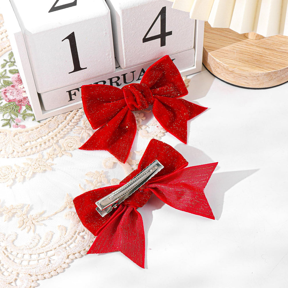 YanJie two-piece velvet gift idea adds instant charm for little princesses