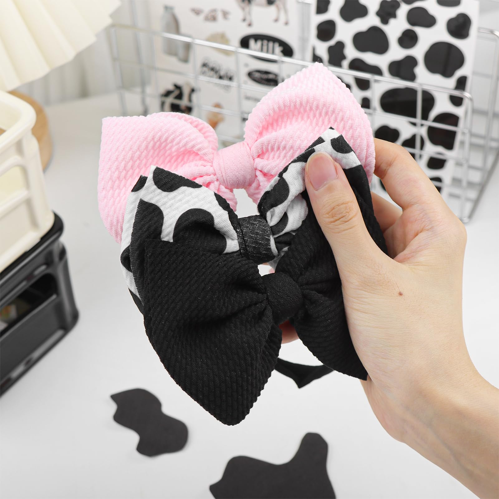 YanJie closeup texture highlights soft waffle fabric and secure elastic.