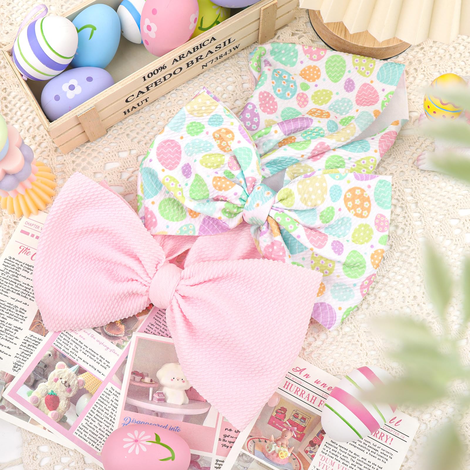 YanJie elastic-fit headband stretches to fit most ages without pressure.