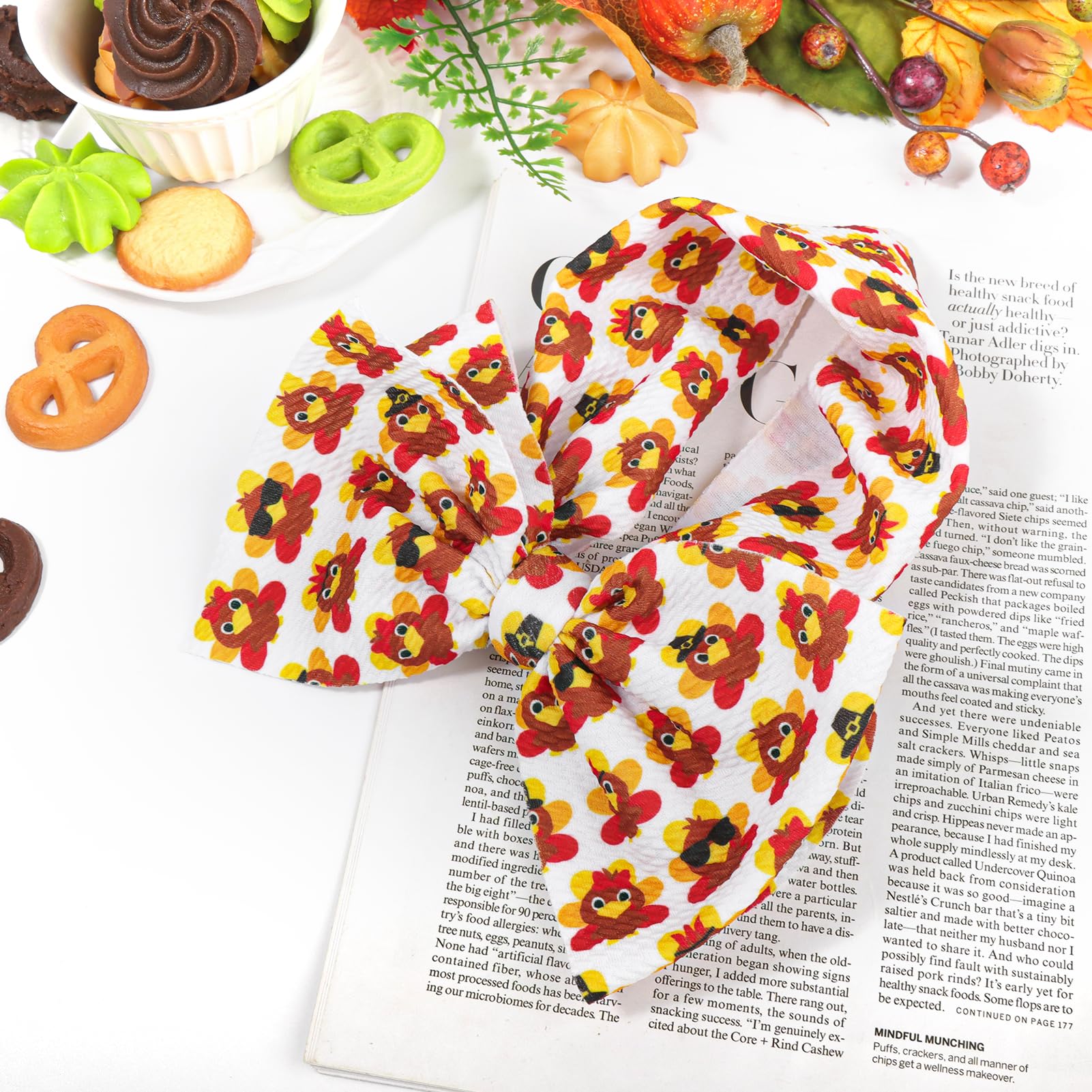 Yanjie family photo headband helps dress babies for memorable portraits.
