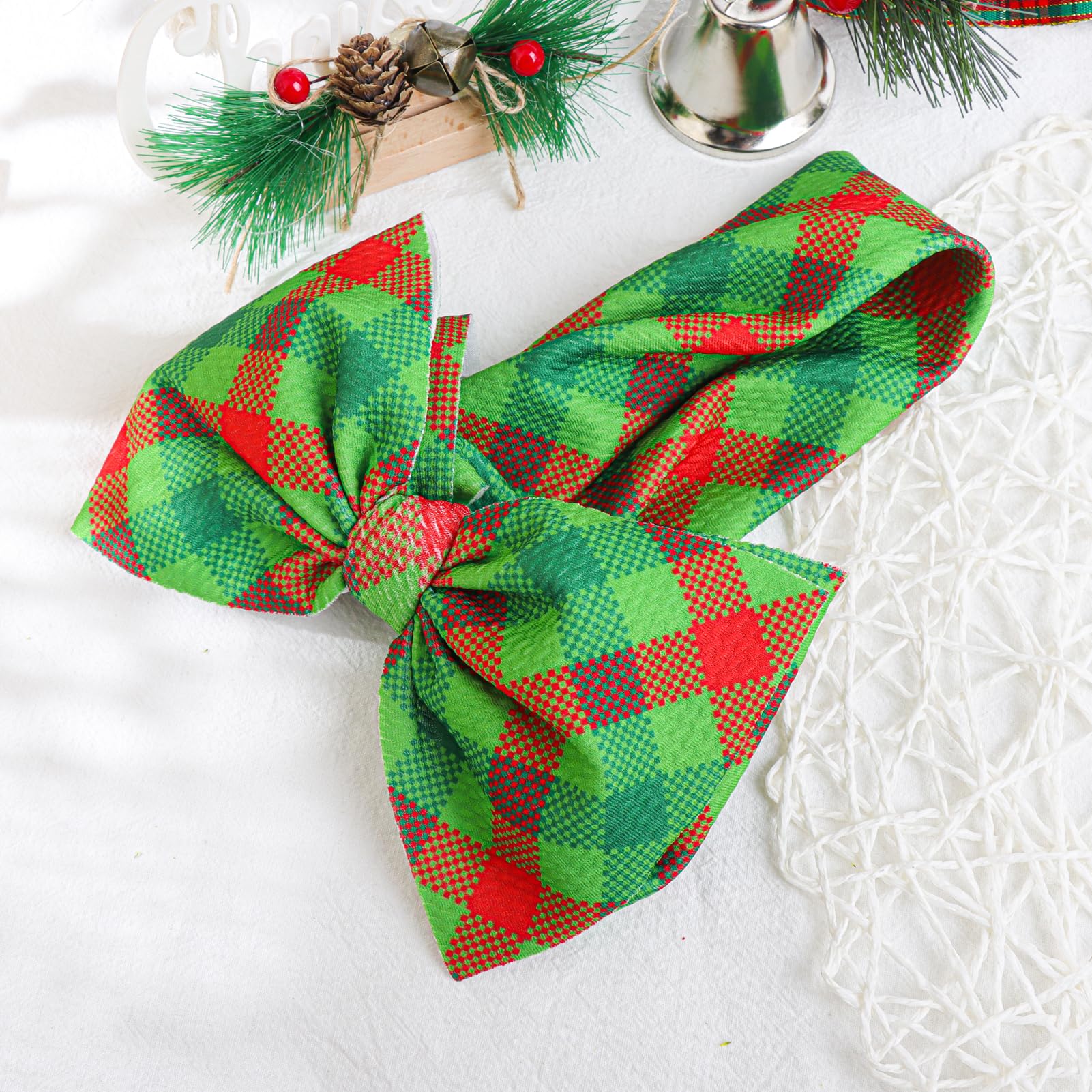 YanJie red-green plaid outfit pairing for holiday dress-up moments