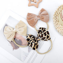 YanJie handmade headbands with no glue, knotted by hand for safe wear.