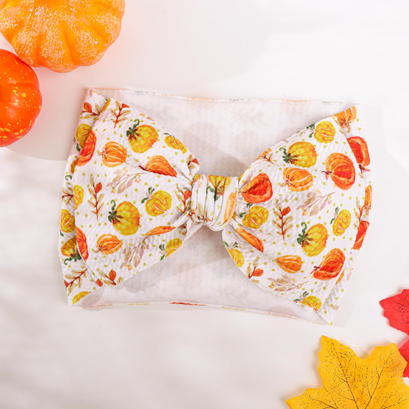 YanJie Pumpkin Headband ideal for family photos and fall celebrations.