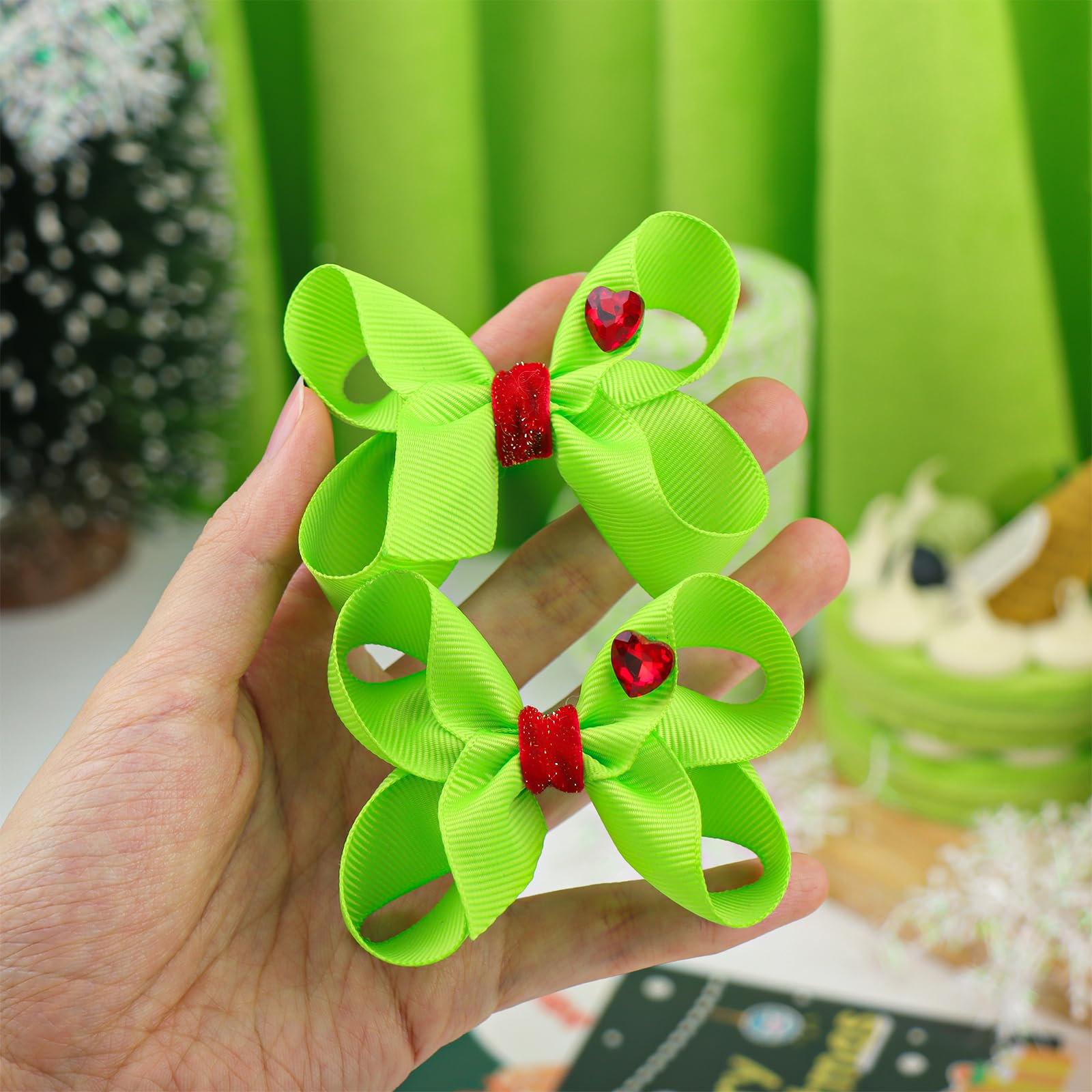 YanJie stocking-stuffer ready holiday hair accessory in green