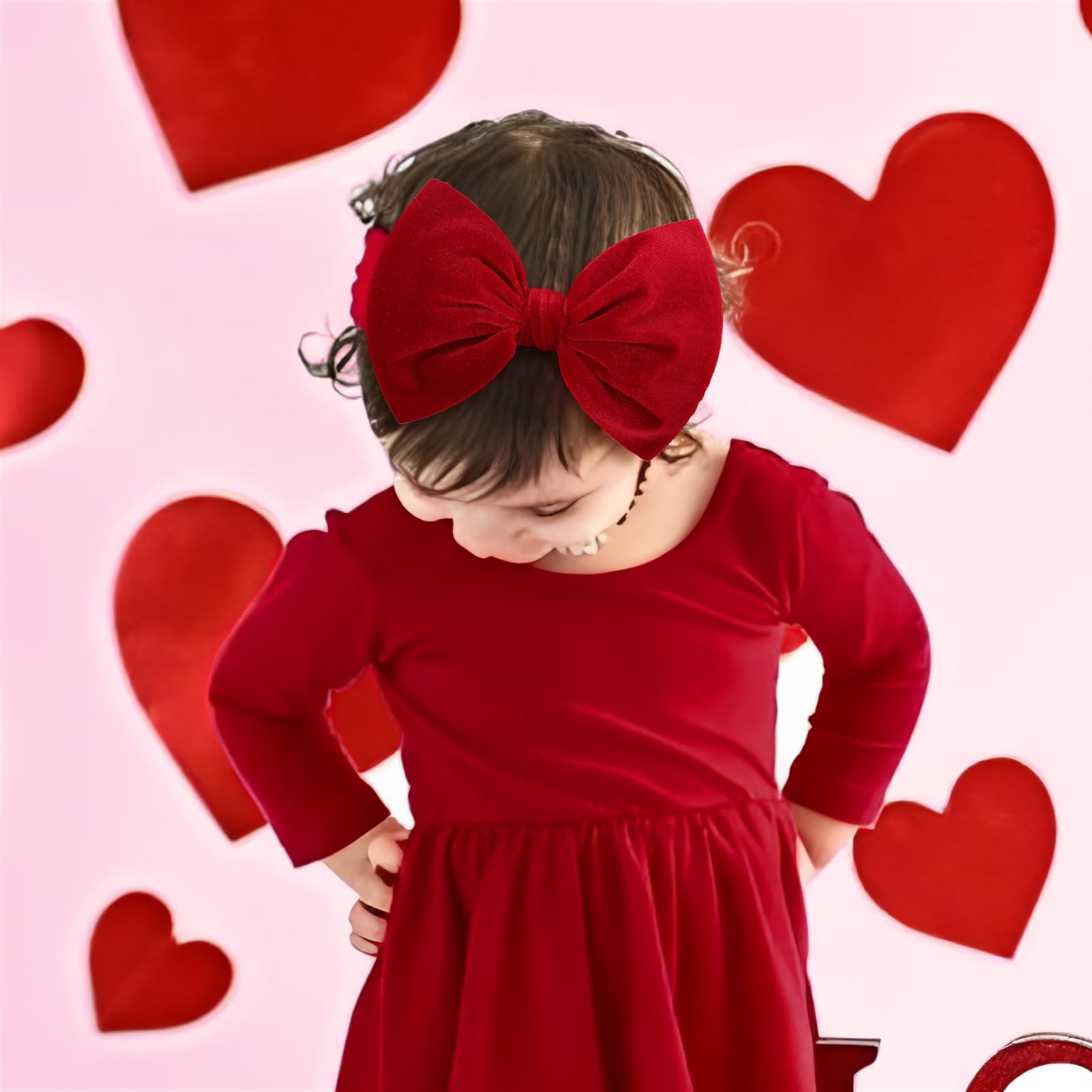 YanJie heart pattern bow adds festive charm for Valentine outfits.