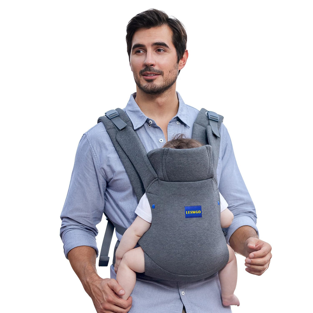 YEMKEZO buckle system demonstrates quick, easy adjustments for busy parents