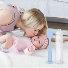 YENLNI pink silicone spatula close-up shows soft, skin-friendly design.