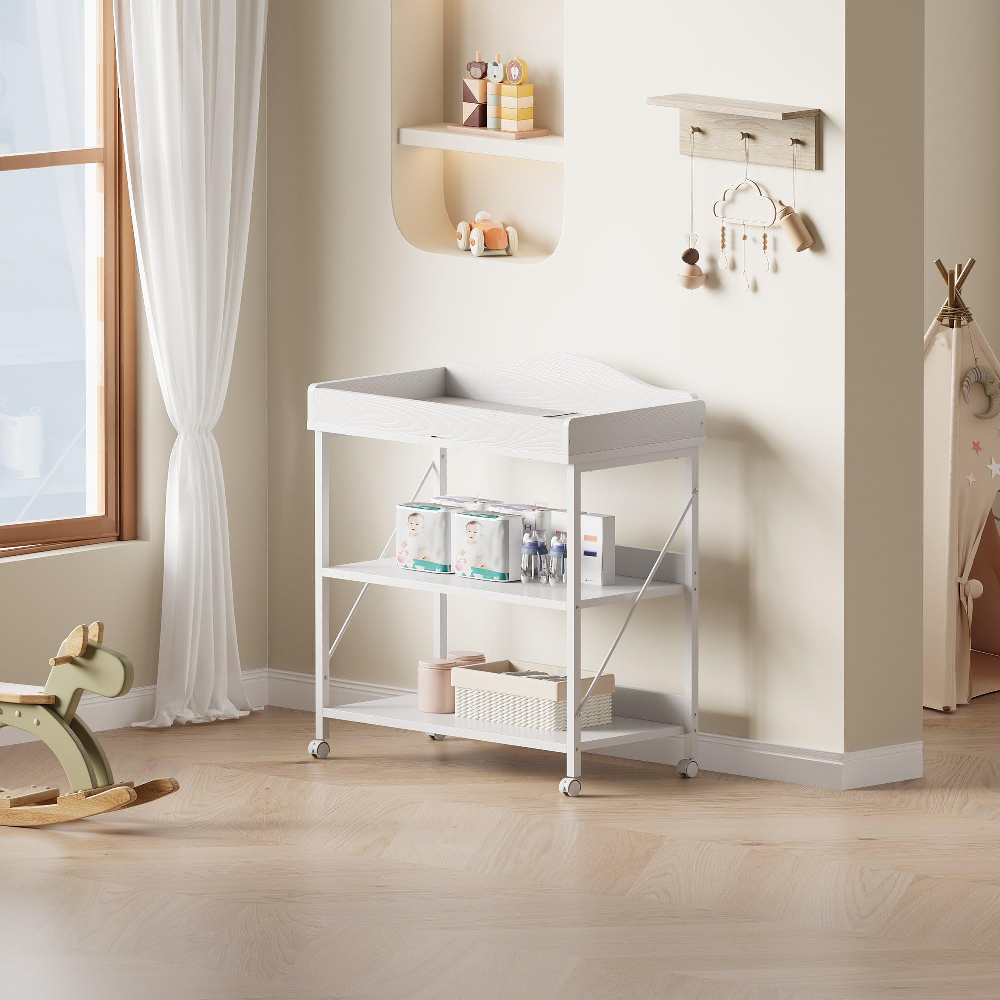 YeTom safety lanyard adds an extra layer of security during diaper changes.