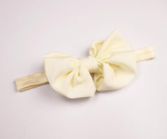 Yheahin soft elastic headband for baby, gentle on delicate hair.