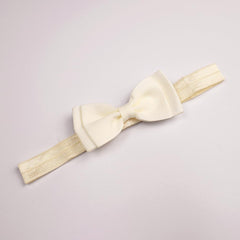 Yheahin stretchy headband for newborns and infants, grows with your child.