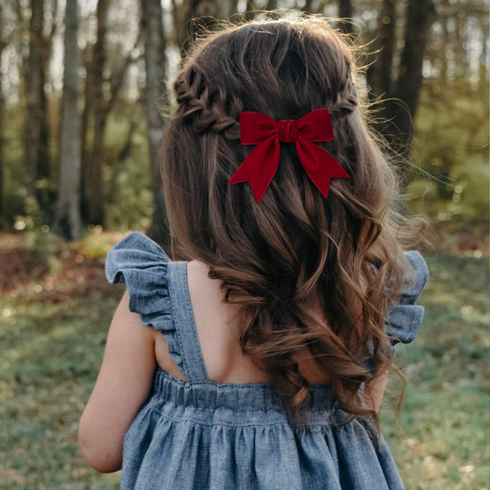 Yhlen two-pack velvet bows for matching outfits or sharing.