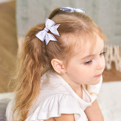 YHXX YLEN fully lined alligator clips protect hair while styling.