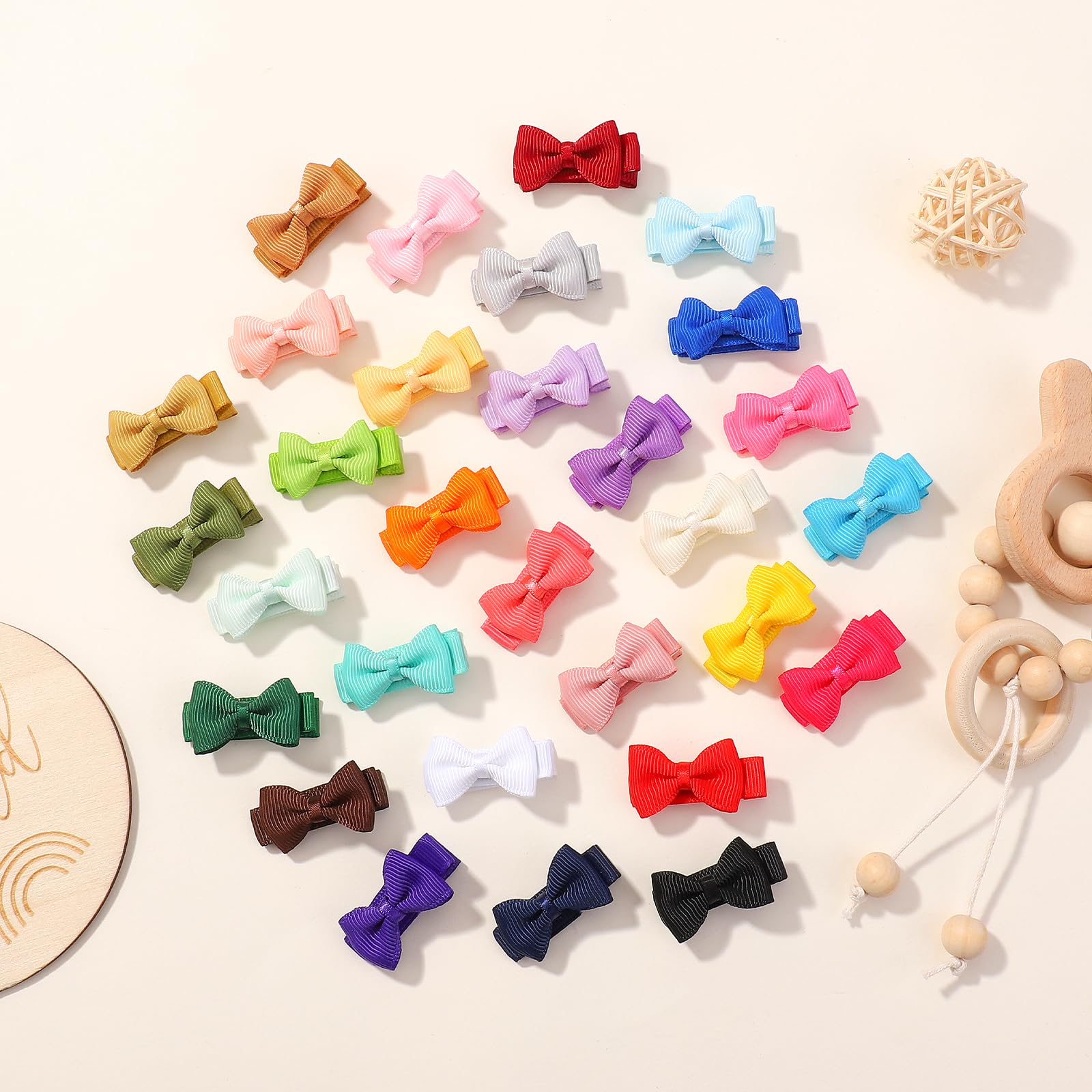 Soft clip on YHXX YLEN bows ensures easy removal without pulling hair.
