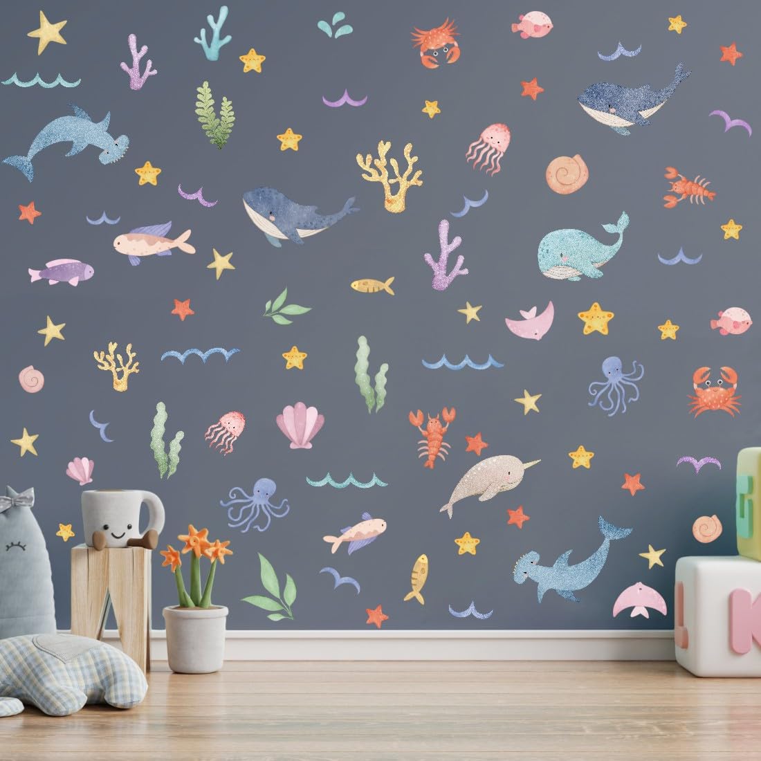 YIMEHDAN octopus decal enhances bath or classroom decor with playful charm.
