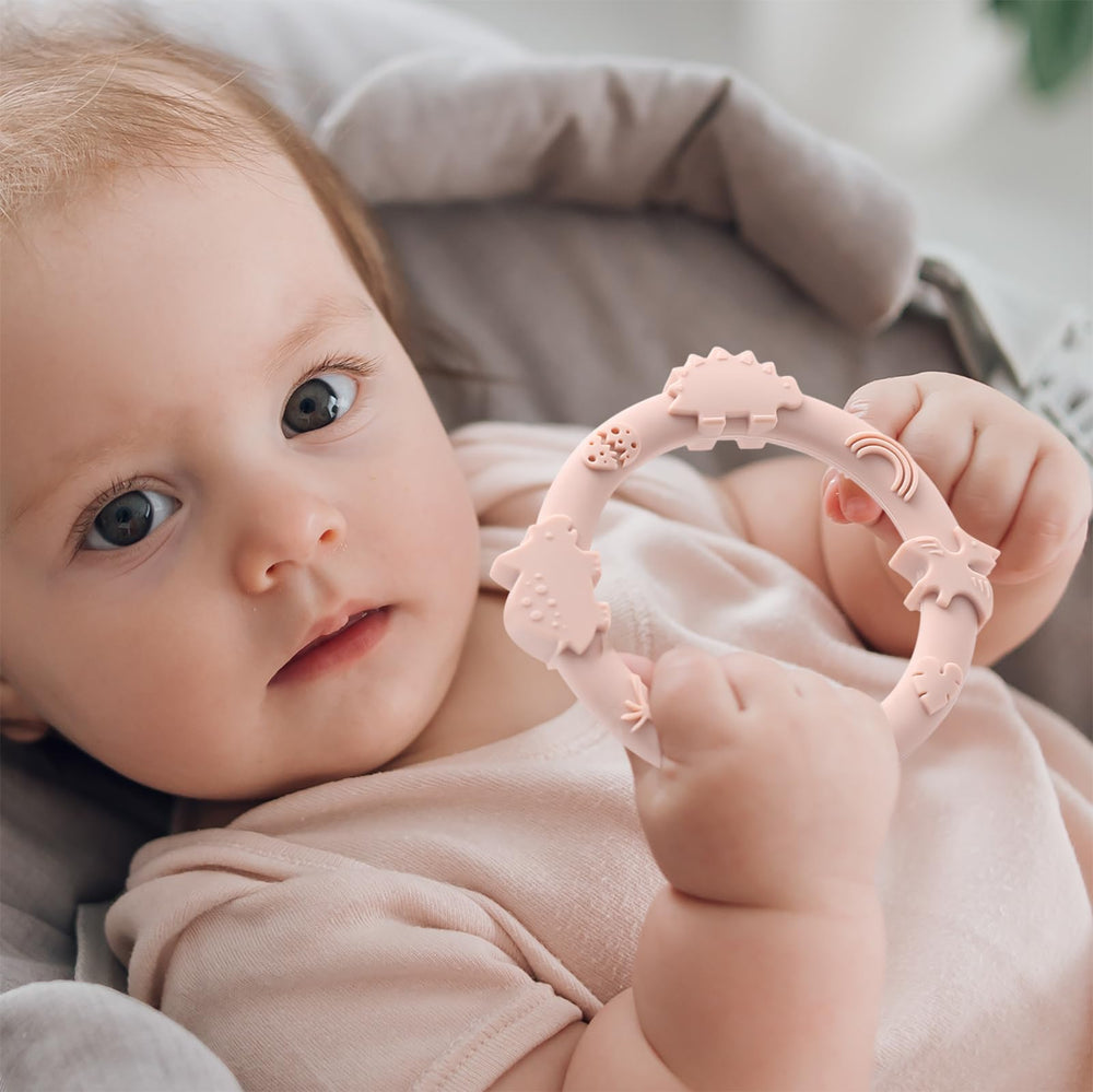 YIVEKO teether blue freezer-ready design offers cooling relief