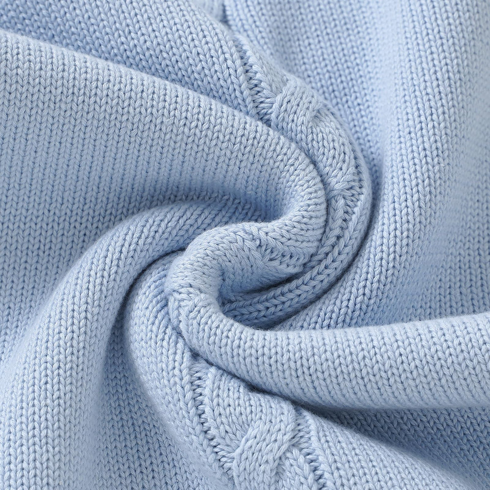 YIXPOH newborn swaddle side-openings facilitate quick nighttime diaper changes.