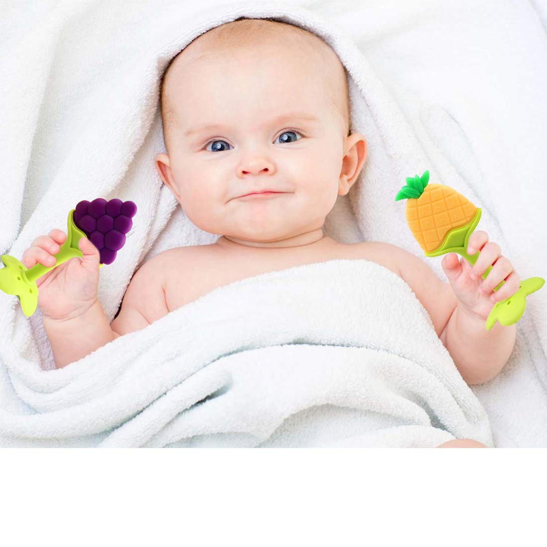 YIYEE teething toy gift-pack illustrates a practical baby shower option