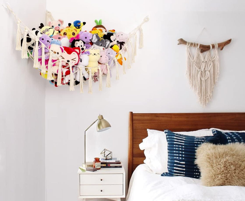 YKBU cream-colored hammock installs quickly with included hooks and anchors