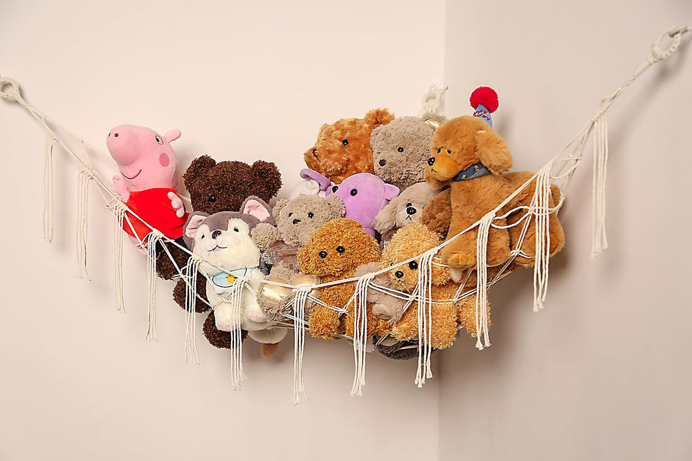 YKBU hanging net for stuffed animals keeps toys accessible.