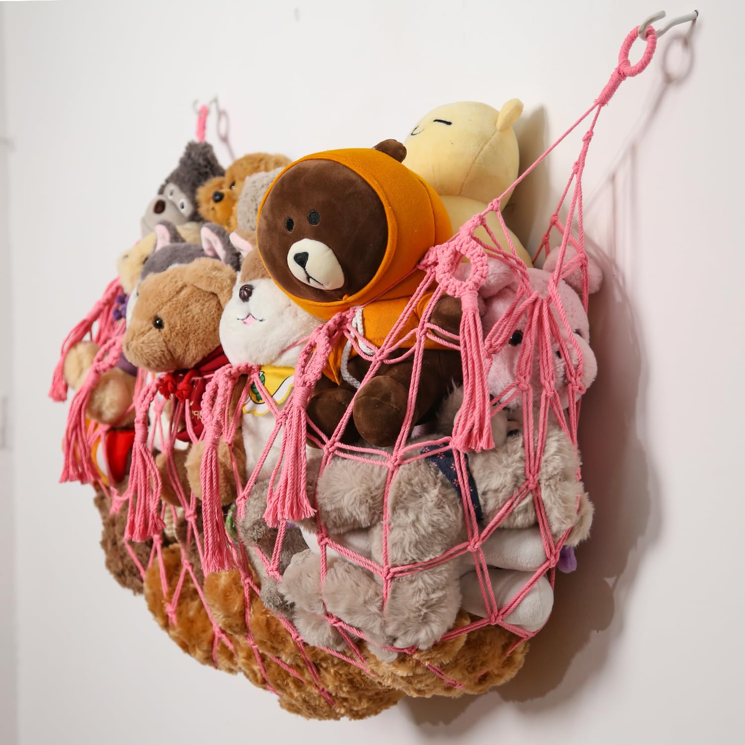 YKBU safety rings sturdy design ensures safety while keeping stuffed animals neatly in reach.