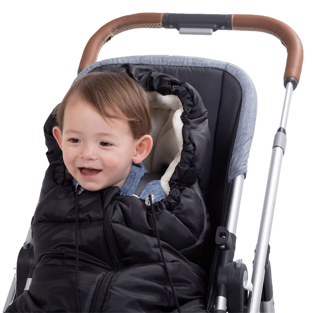 Yobee dual-zip design allowing adjustable foot temperature control
