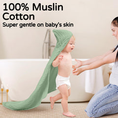 Yoofoss hooded baby towels forest soft-muslin close-up highlights premium fabric.