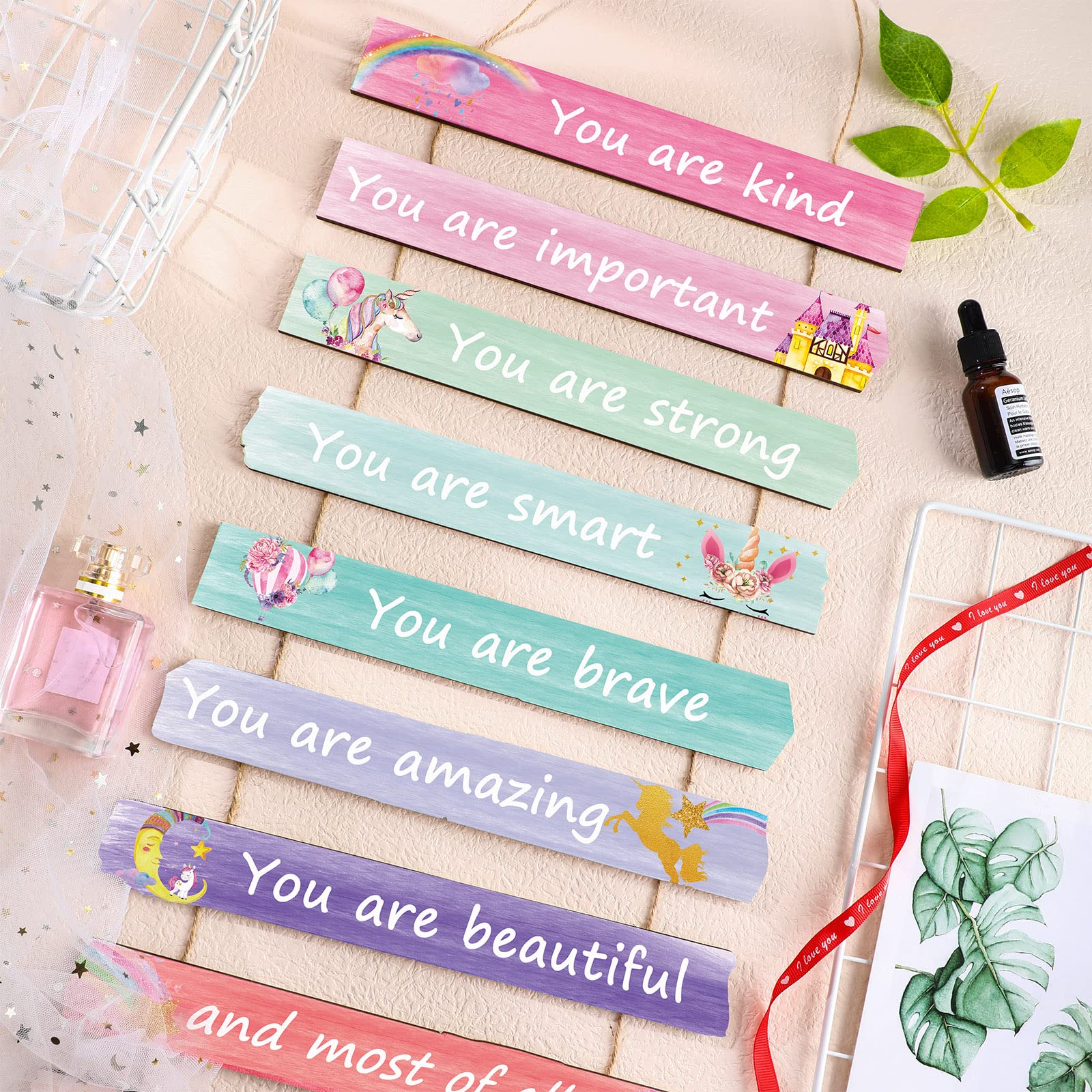 Yookeer wall art measures a bold 28.5 by 70 cm for impactful display