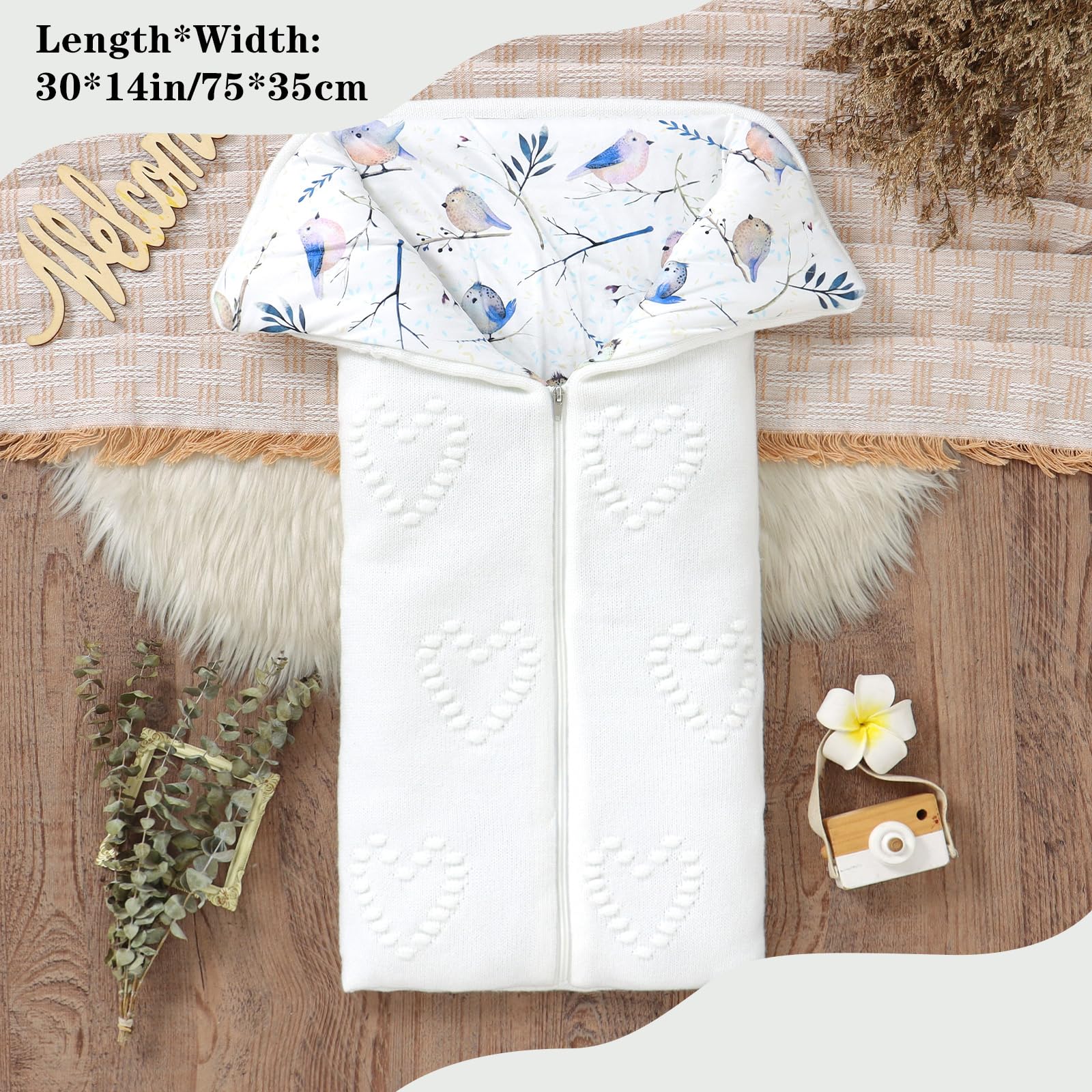 Yoolhamy Baby Swaddle cotton liner inside adds extra warmth and gentle skin comfort.