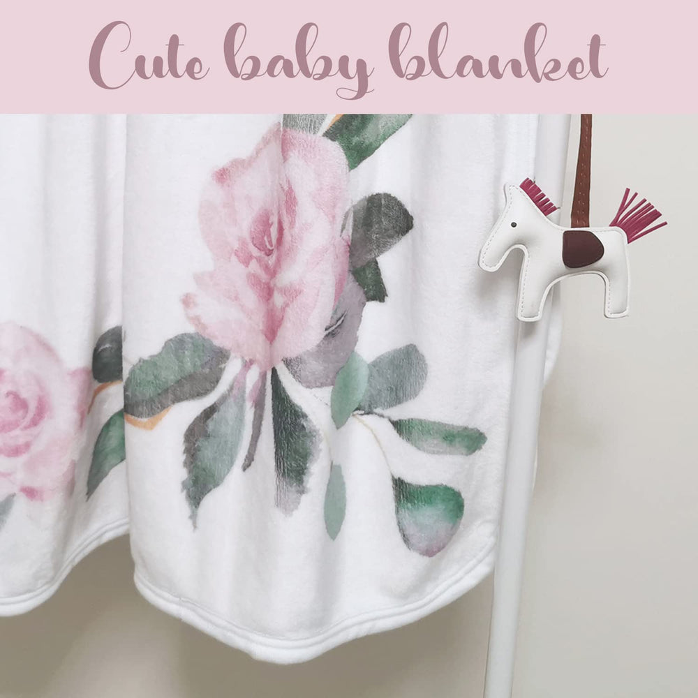 Yoothy floral milestone blanket material feels soft and warm for lounging