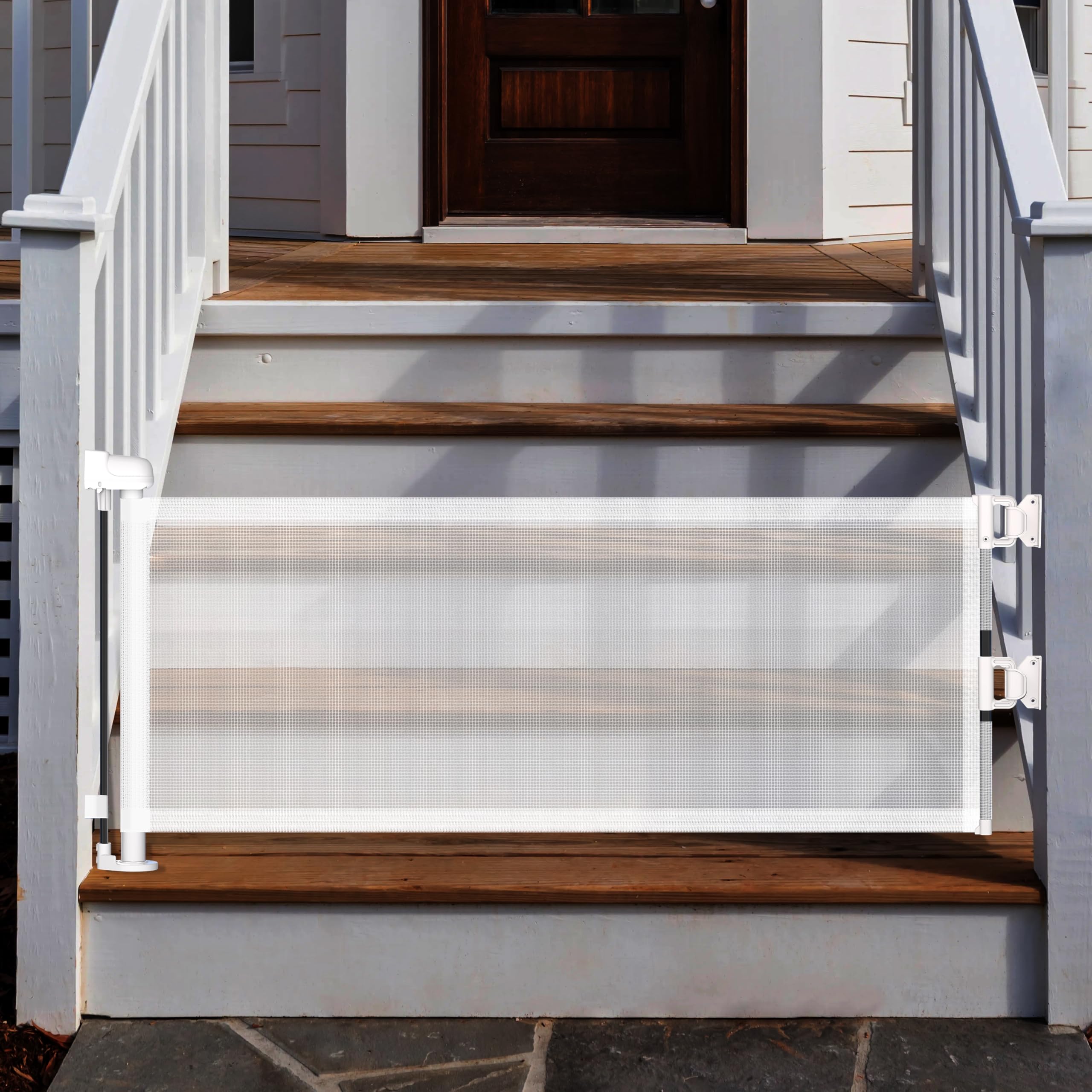 YORWHIN lightweight-2-2-lbs gate emphasizes portability and easy relocation.