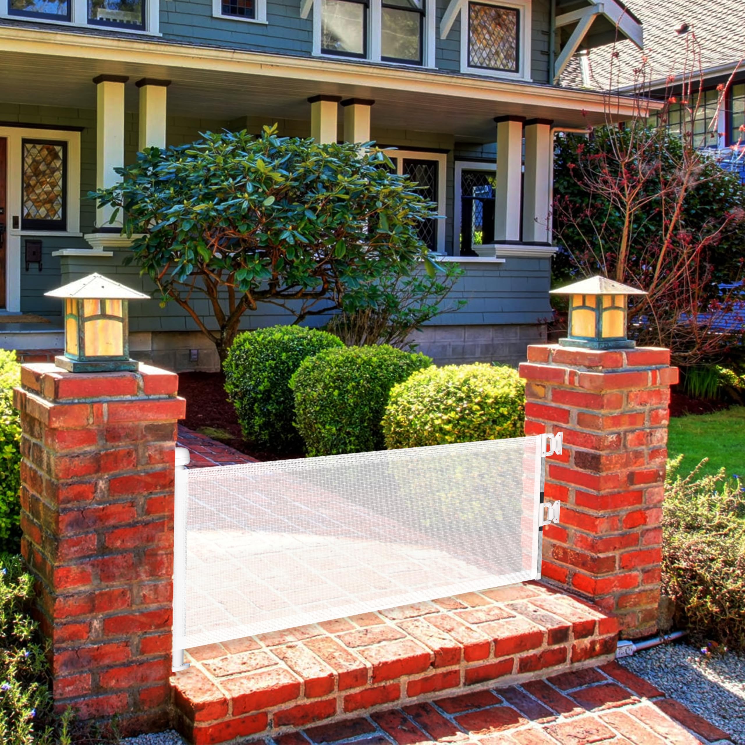YORWHIN step-over design gate shows simple passage for adults and safe pet containment.