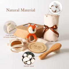 YOUUYS Baby Gift Set rattle features a bell that engages baby hearing.