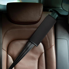 YR seat belt cover unicorn pattern protects skin from rubbing in cars.