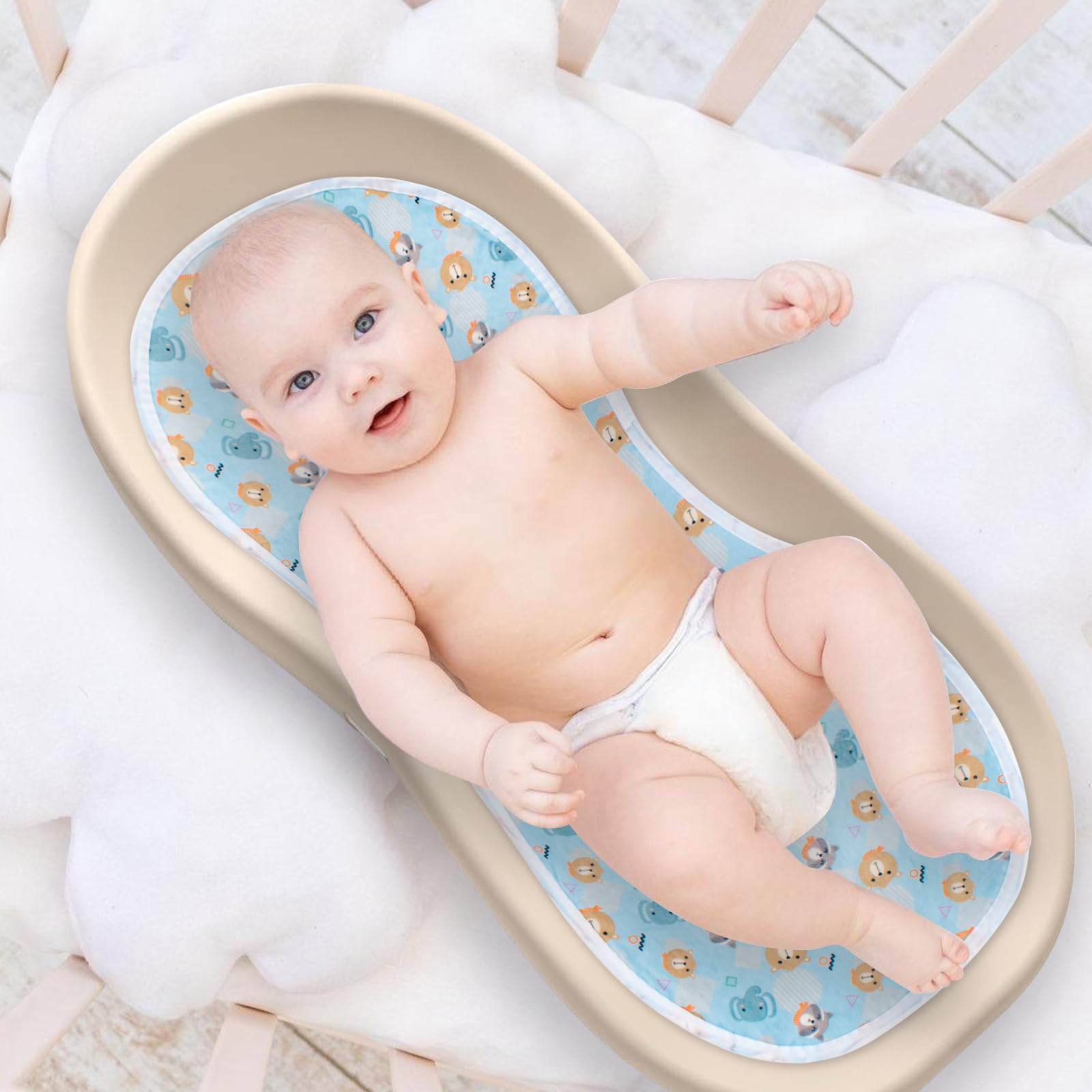 YSSPPOY changing pad cover with highly absorbent core to keep baby dry.