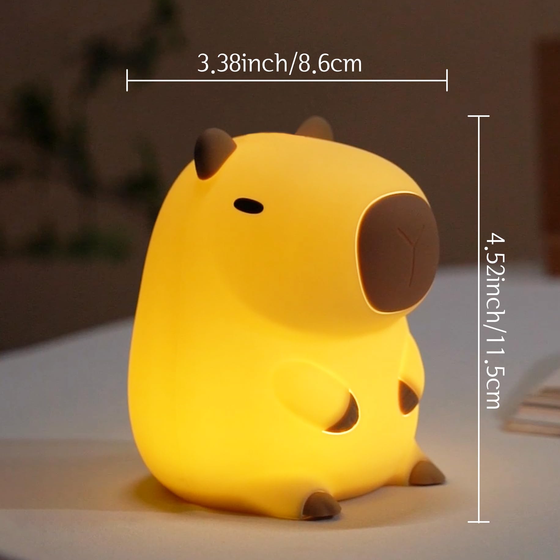 YuanDian Capybara Night Light tap control for warm or bright lighting.