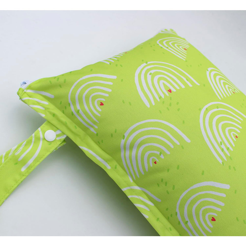 YULUONAPS wet bag used as travel cosmetic bag or organizer.
